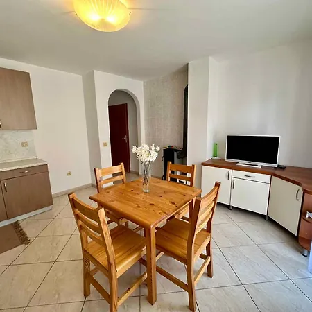 In 49889 Apartment Novi Vinodolski