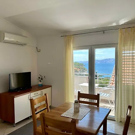 In 49889 Apartment
